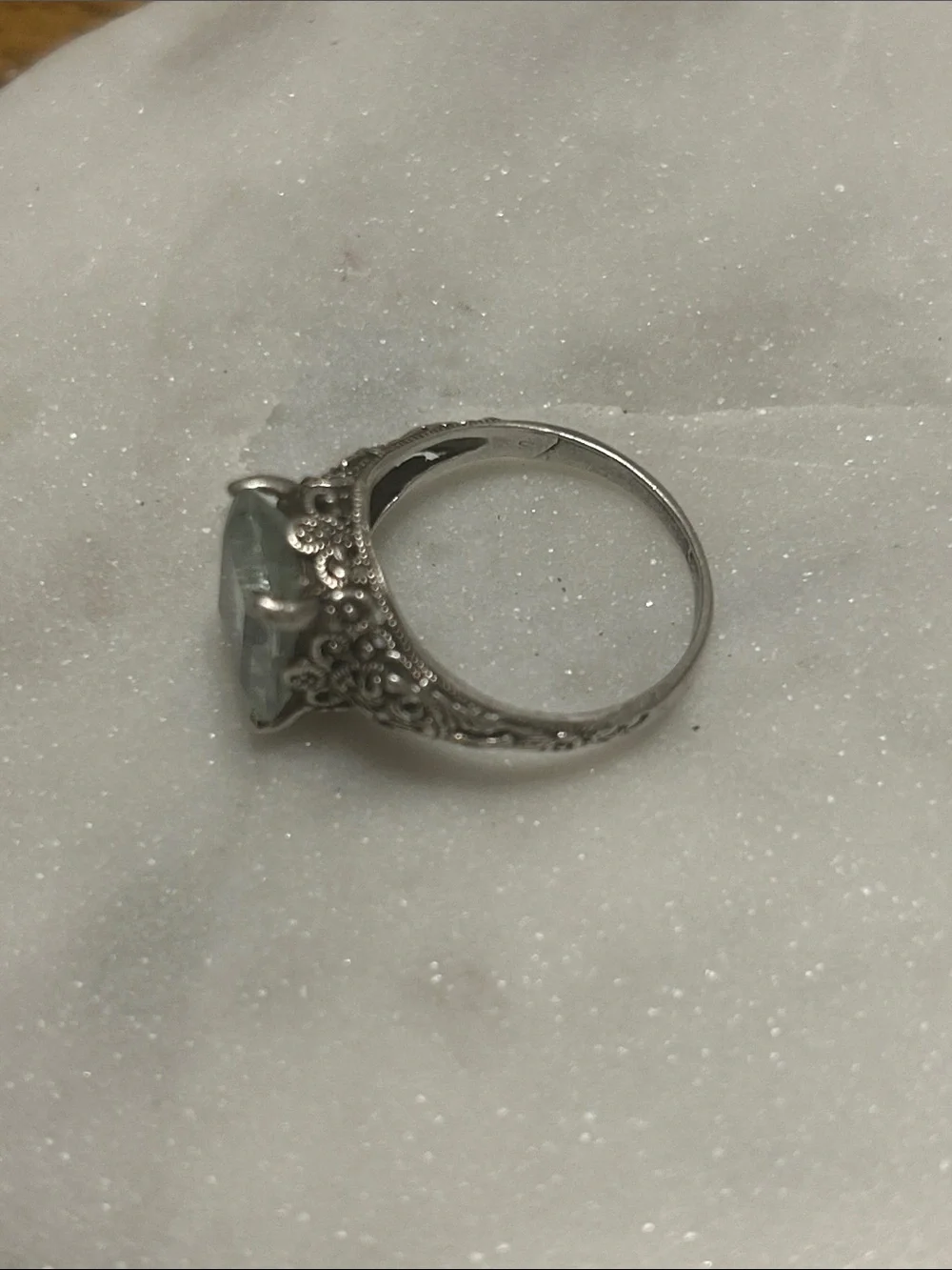 Sterling Silver Vintage-Style Aquamarine Ring - Light Blue Gemstone